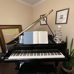Kawai Baby Grand Piano 