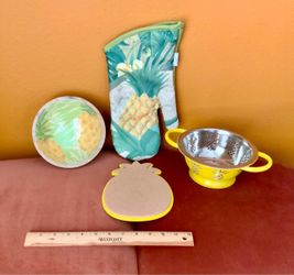 8 PIECE PINEAPPLE KITCHEN OUTDOOR DESIGN SET (17% OFF SALE)