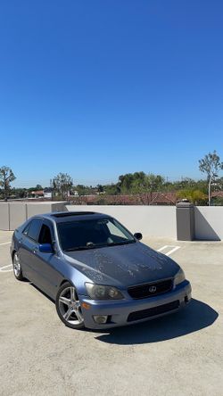 2005 Lexus IS 300