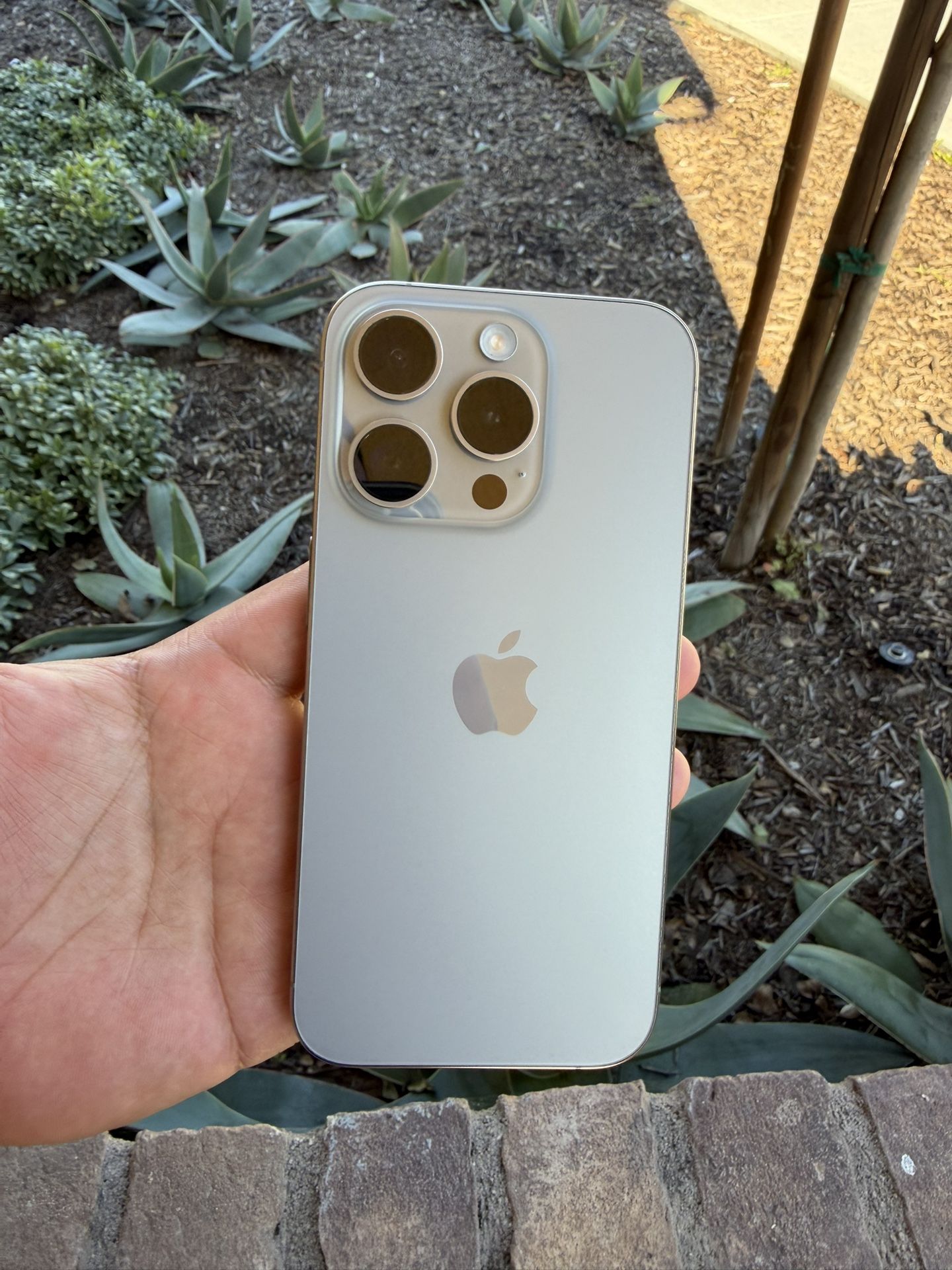 iPhone 15 Pro unlocked