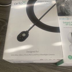 🔐 Smart Security Bundle: Armorcope Pan/Tilt Camera + 2x Light Bulb Cameras + Arlo Charger