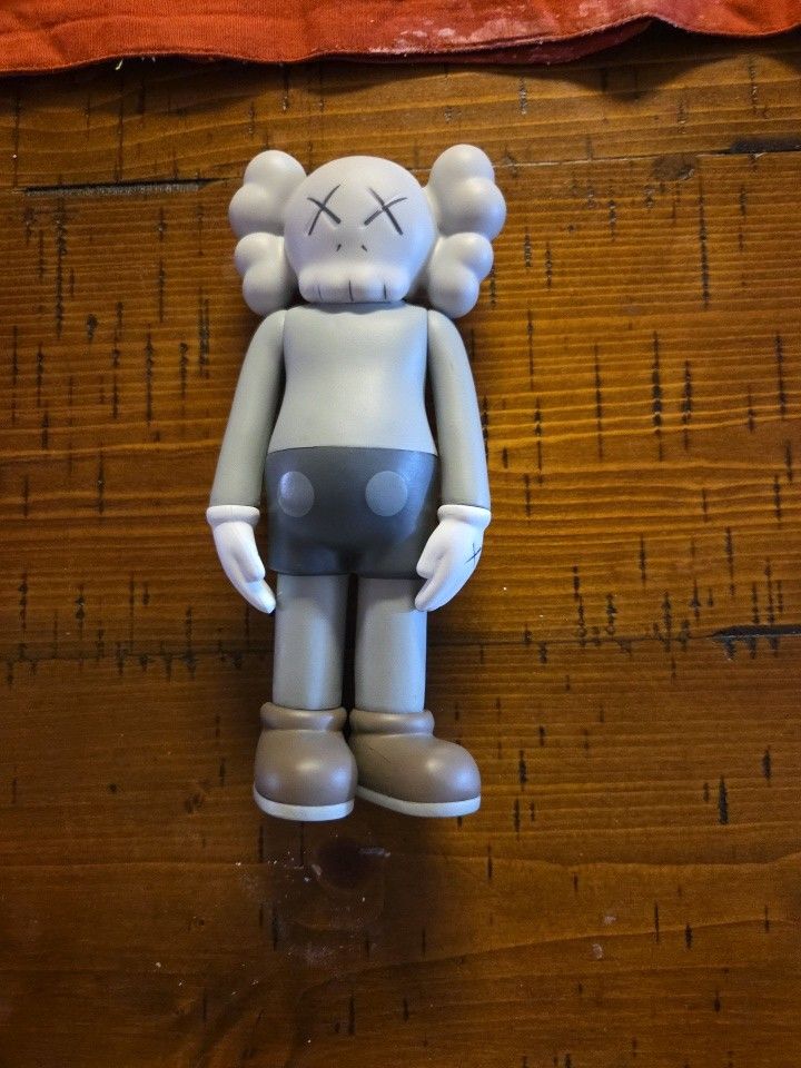 Kaws.. Dolls