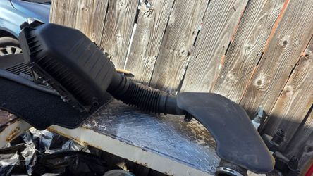Dodge Charger Air Cleaner Intake Duct Hose Housing Filter Box Tube