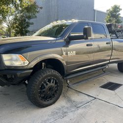 Dodge ram 3500 Cummins