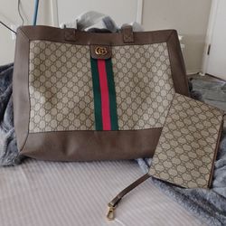 Gucci Ophidia large tote bag w/ pouch