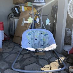 Graco baby swing 