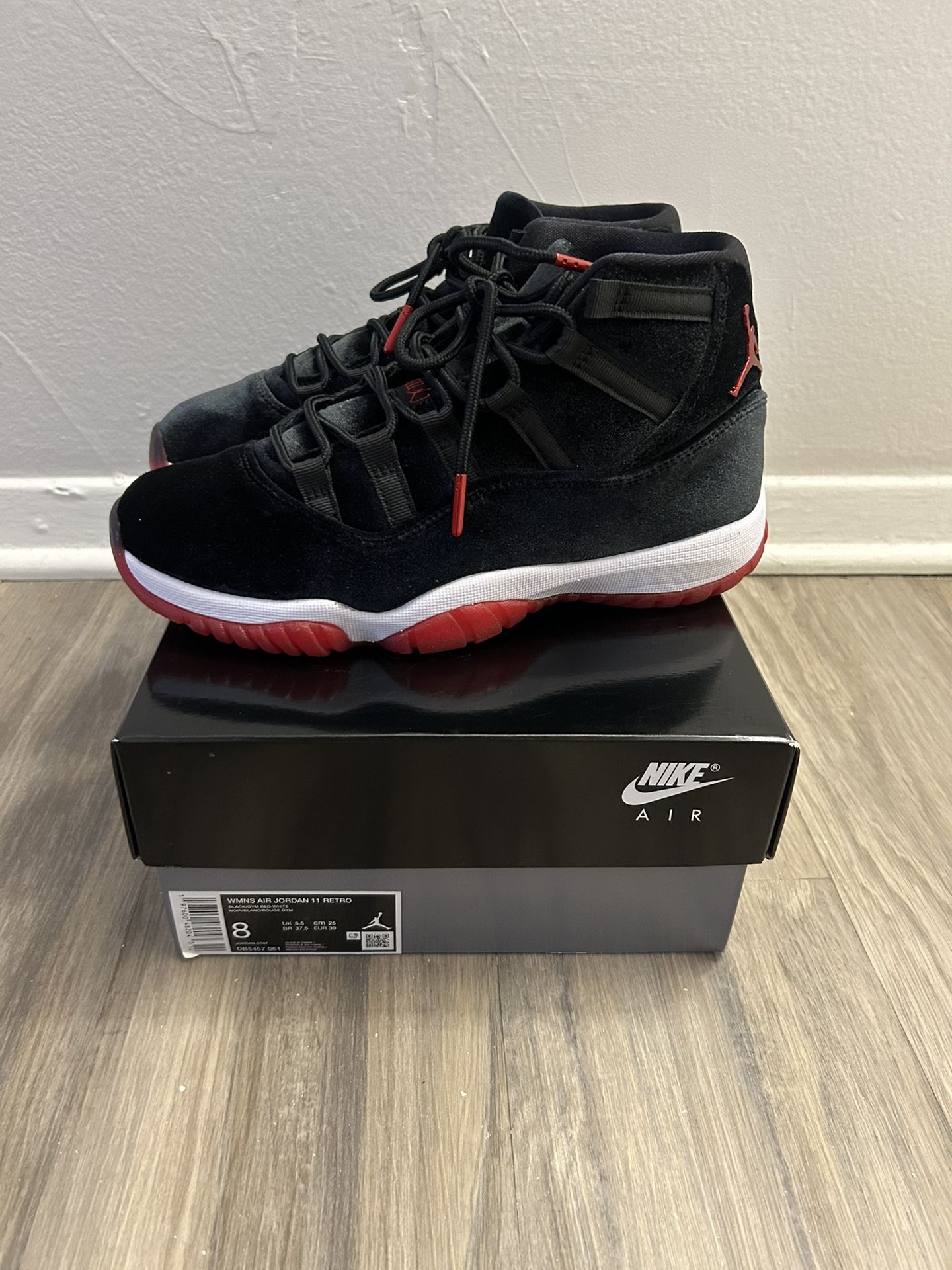Breds Jordan 11’s