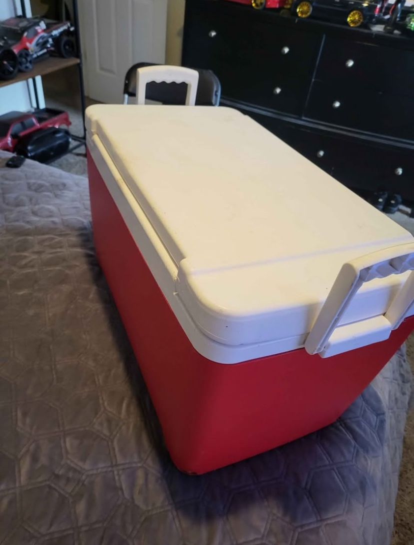Radio Cooler 