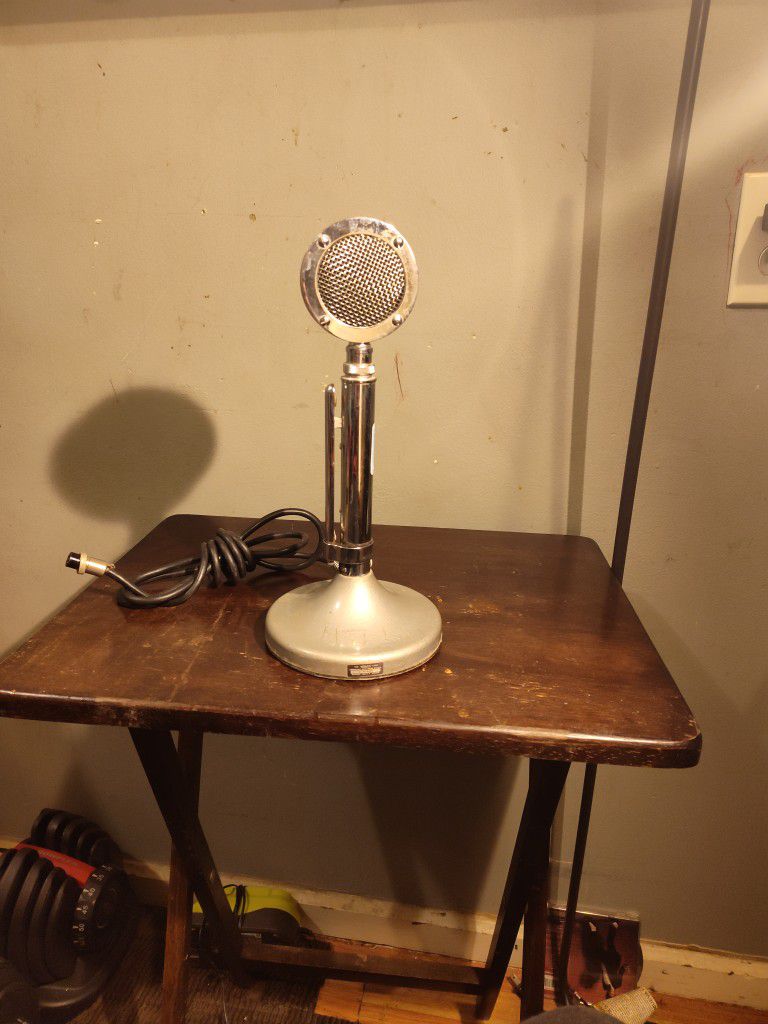 Astatic D104 Microphone With G Stand