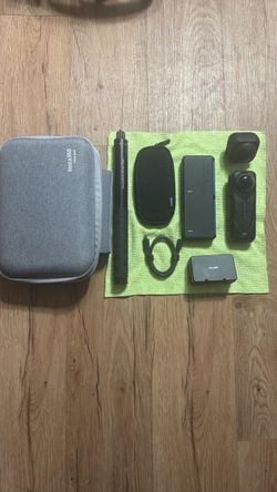 Insta 360 X5 Essential Bundle