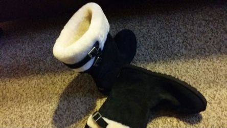 Uggs boots sizes 11