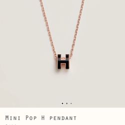 Hermès Mini Pop H Pendant Noir Color