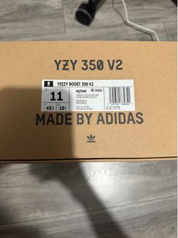 Yeezy 350 V2