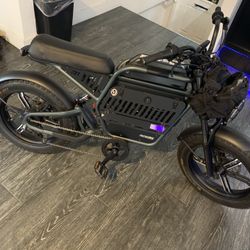 Revv 1 E-bike .