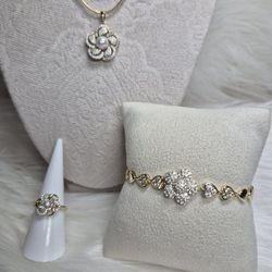 Beautiful Flower Set 14K Gold Laminated Hypoallergenic Waterproof Non Tarnish Excellent Quality Jewelry Prices On Description 