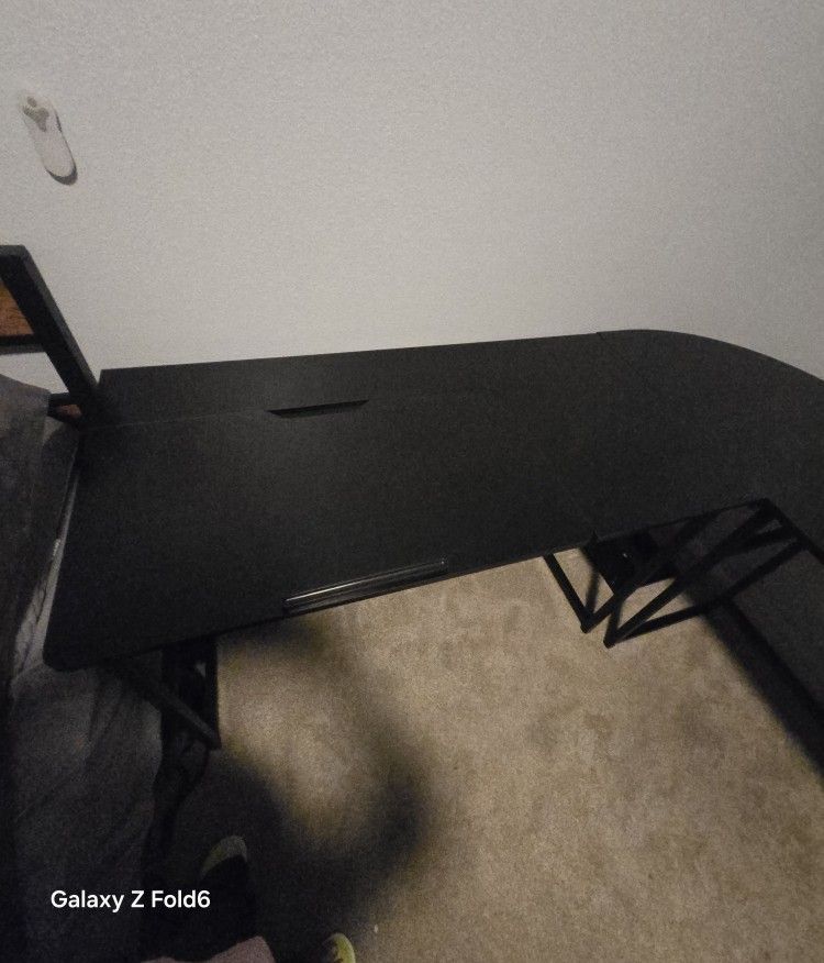 ..Computer Desk with Hutch, Drafting Drawing Table for Artists,