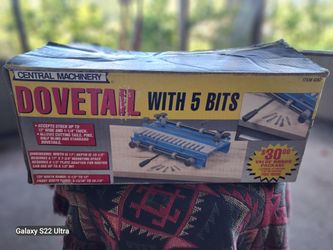 Central machinery model 34102 Dovetail Jointer Gig