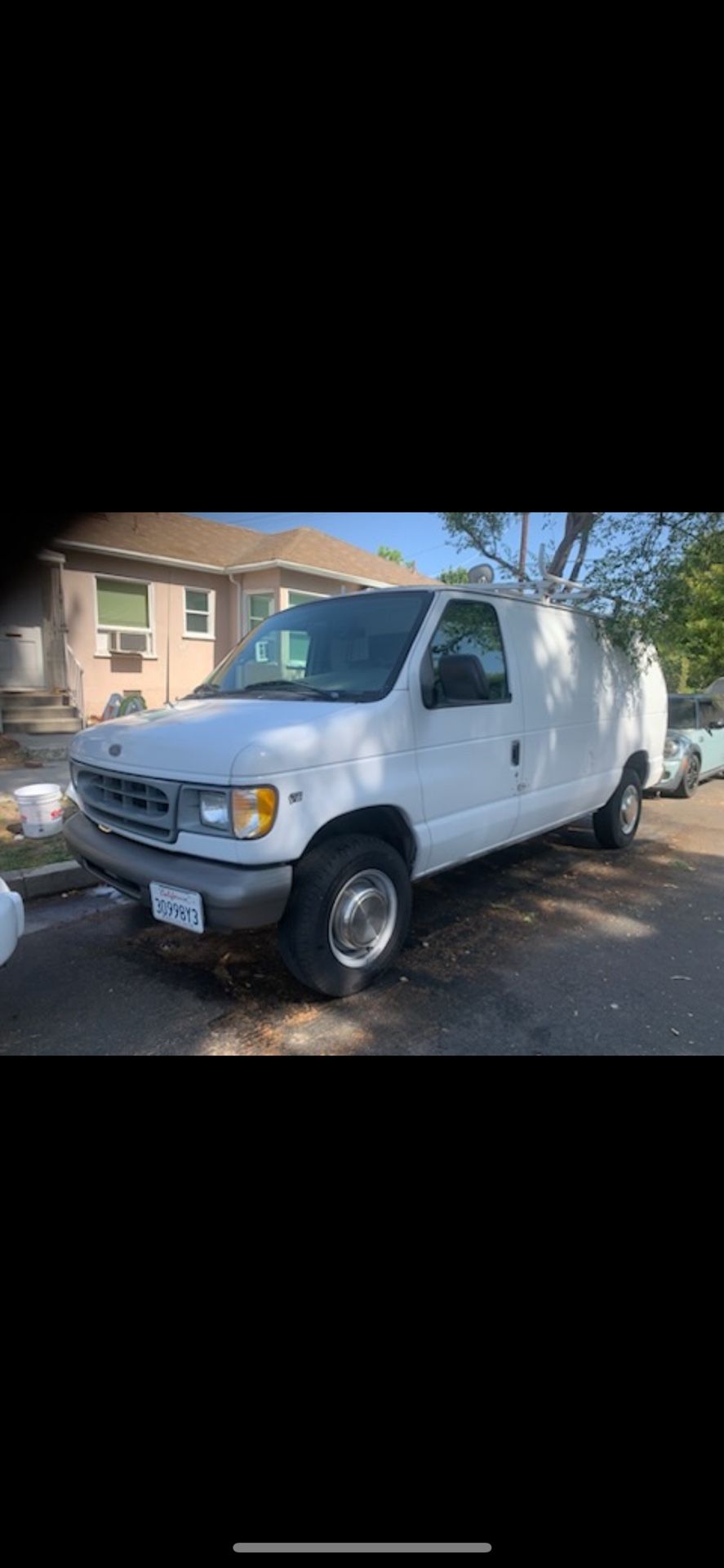 2000 Ford E-250
