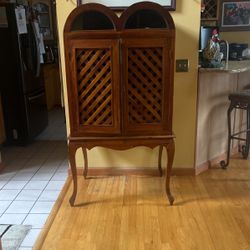  Vintage Cupboard With Beveled Glass 