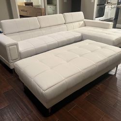New Sectional Couch w/Cocktail Ottoman! Financing Available!