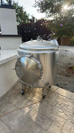 Stainless Steel Tank with Lid and Casters