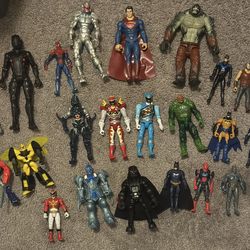 Mix of Action Figures