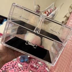 Make Up Organizers