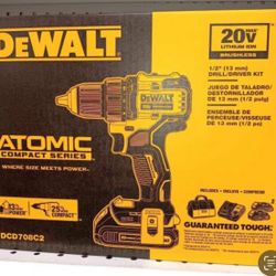 Dewalt New Kit Drill Driver Brushless Batteries And Charger 