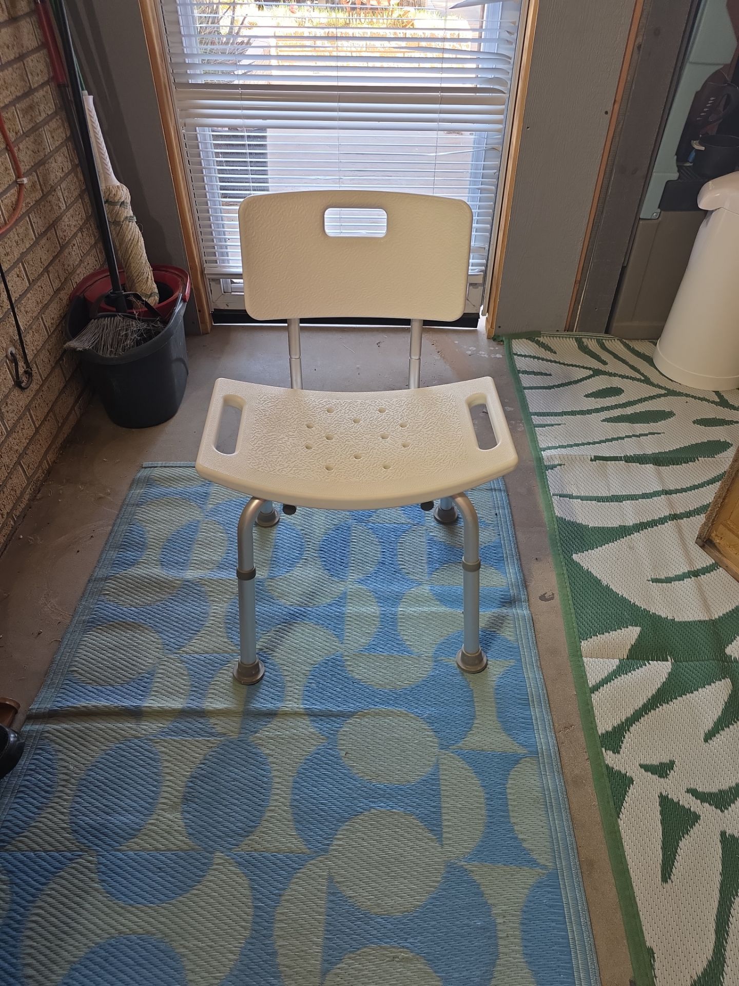 Bath chair $5