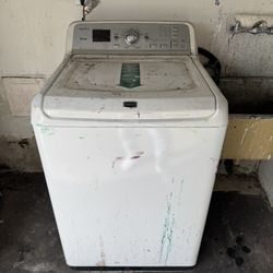Bravos XL Top Laundry ( Needs A Cleanup)