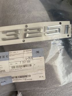 BMW 325i Emblem