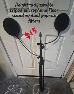 Tripod microphone floor stand