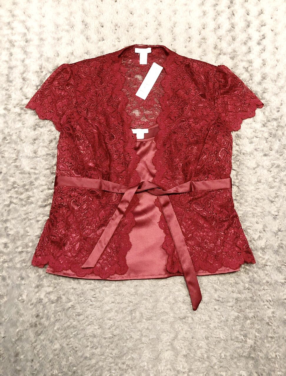 New! Cache 2 Piece Lace Camisole paid $158 size 12 Burgundy Top Blouse Tie Waist very Stylish! Look great with jeans or a long ball gown skirt!
