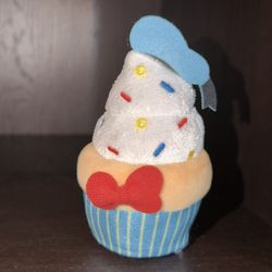 Disney Donald Duck Cupcake Micro Plush Ornament 