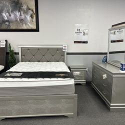 4PC Queen Bedroom Set 