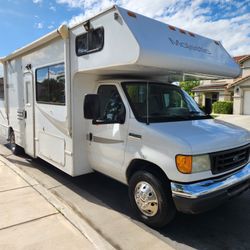 2006 Fourwinds Majestic