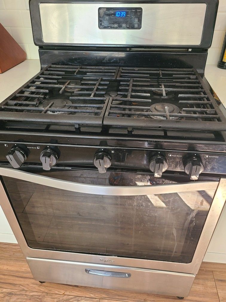 Used Whirlpool Gas Stove 100 for Sale in Santa Clarita, CA OfferUp