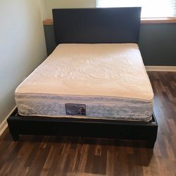 Platform bed with pillow top mattress !!