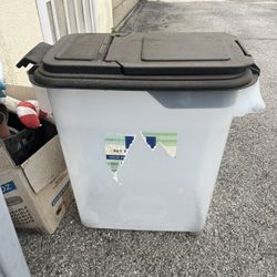 Large Dog / Cat Food Container 