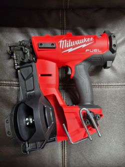 Milwaukee M18 FUEL Coil Roofing Nailer (Tool Only)