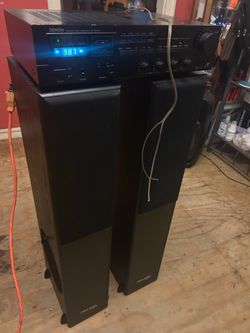 Speaker and amplifier