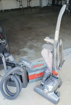 Kirby Vacuum Sentria (Like new)