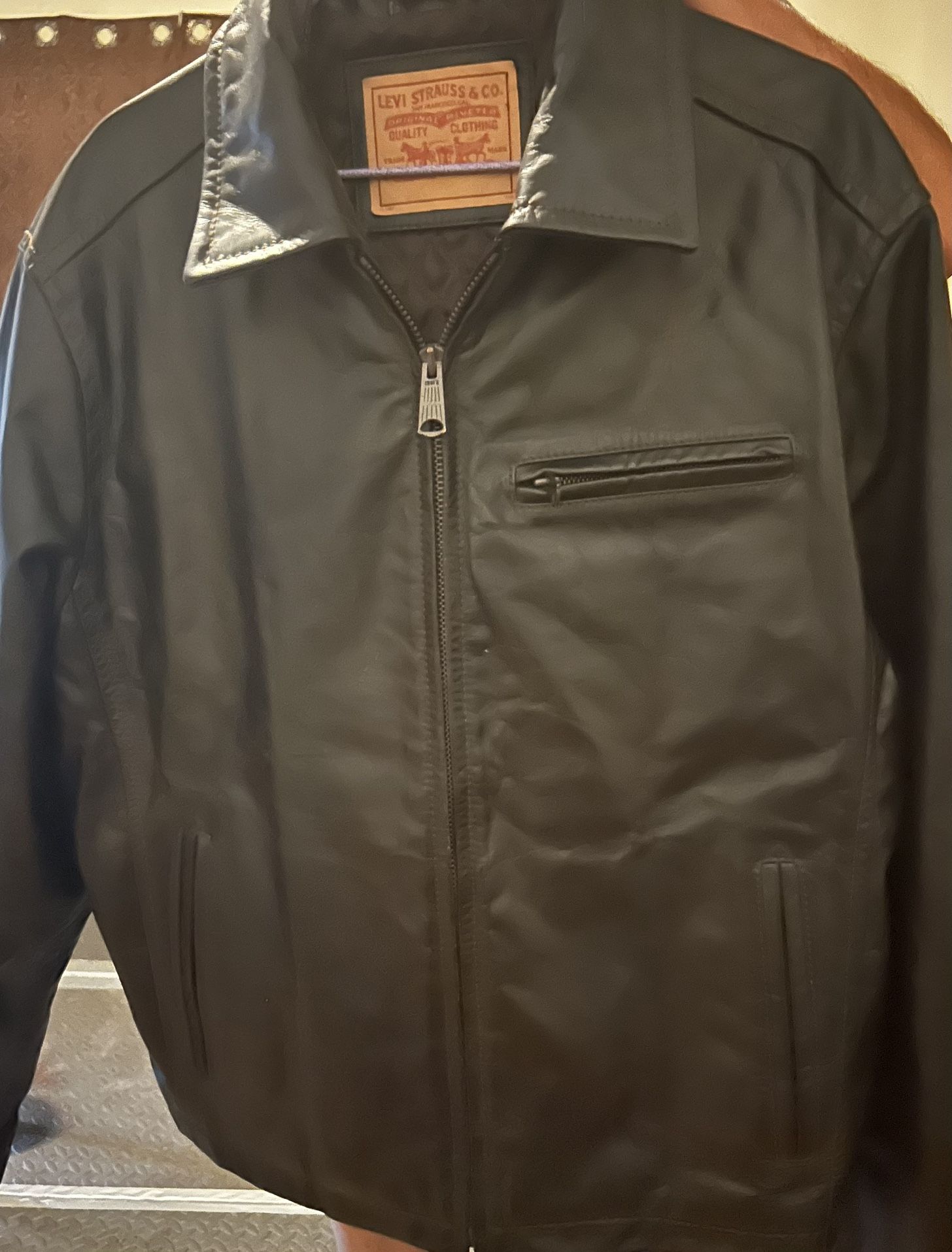Men’s Levi, leather jacket