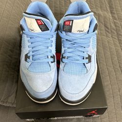 Jordan 4 University Size 7 Youth