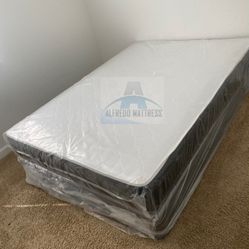 Full mattress with box spring (2pc set - new) 