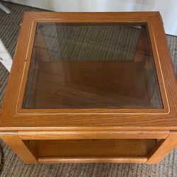 (1) End Table - Wood - Glass