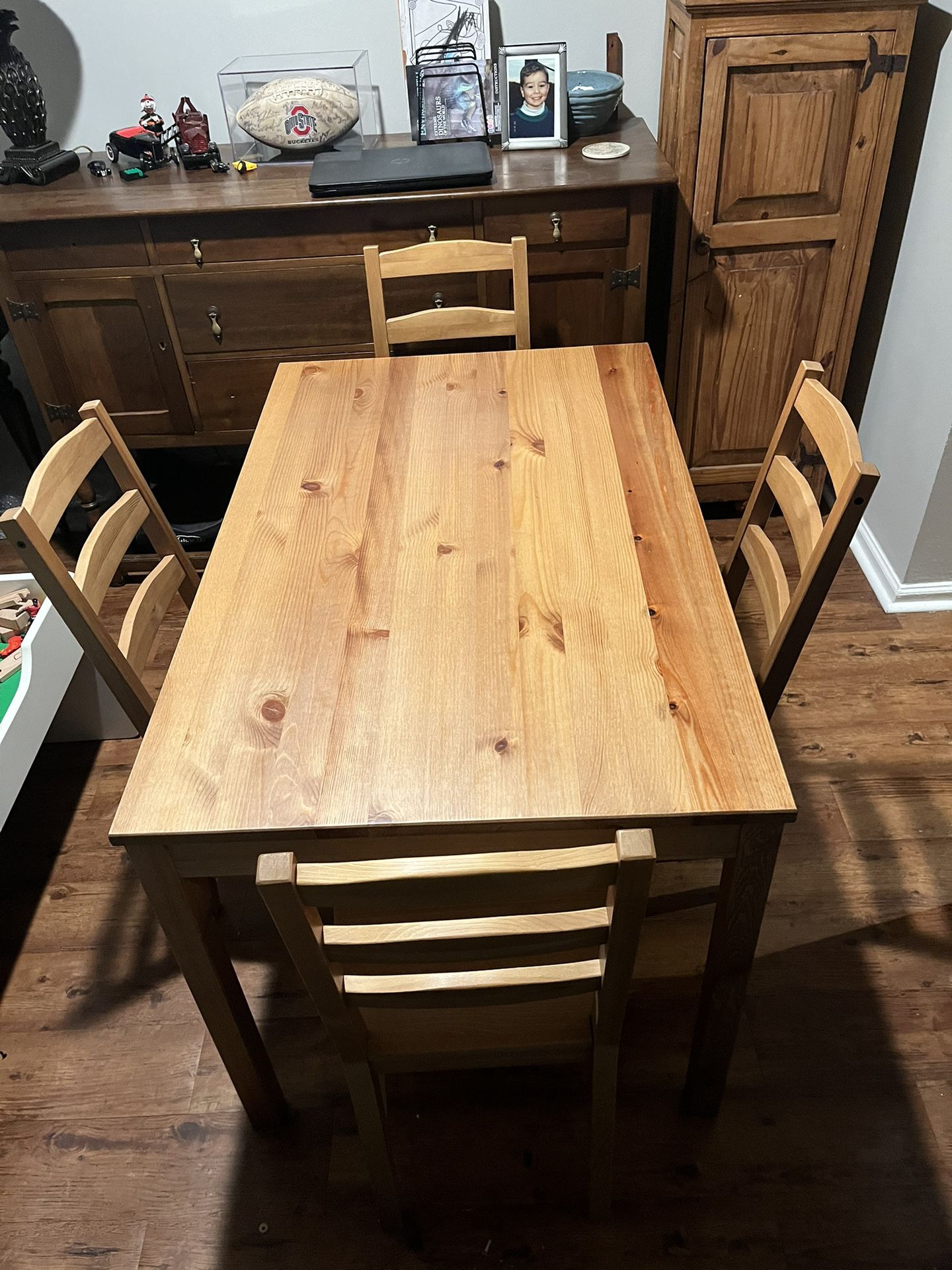 IKEA Dining Room Table 4 Chairs