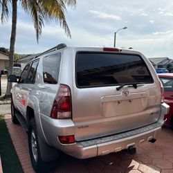 2004 Toyota 4Runner (1 Owner)