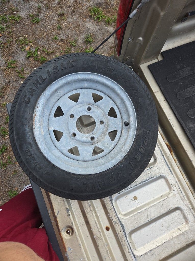 1 Carlisle 4.80-12 Trailer Tire And Rim