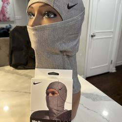Nike hyperwarm hood